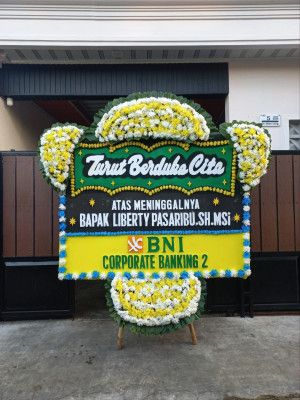 Papan Bunga Duka di Latuppa