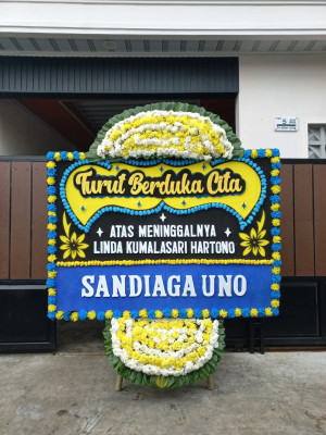Papan Bunga Duka di Latuppa